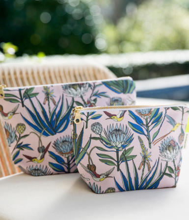 Pouches (Makeup)