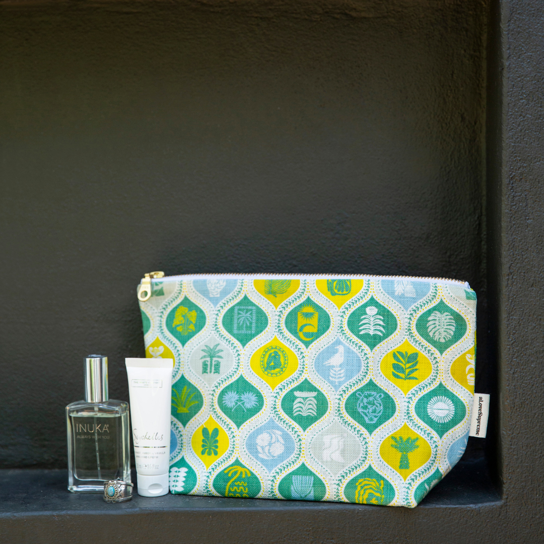 Pouches (Makeup)